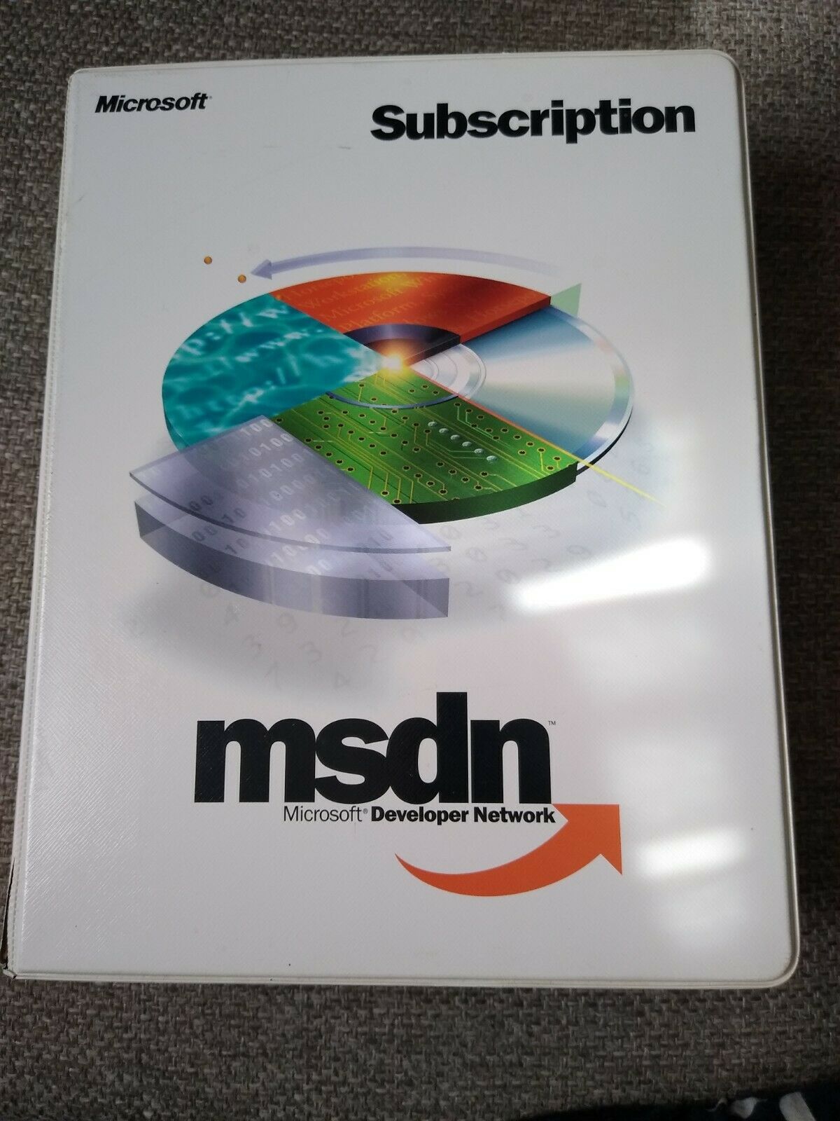 Lot Of 62 Msdn Discs Microsoft Software Subscription In Case Vgc